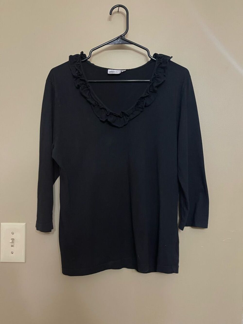 Women’s Black Cotton Ruffle V-neck Blouse Large